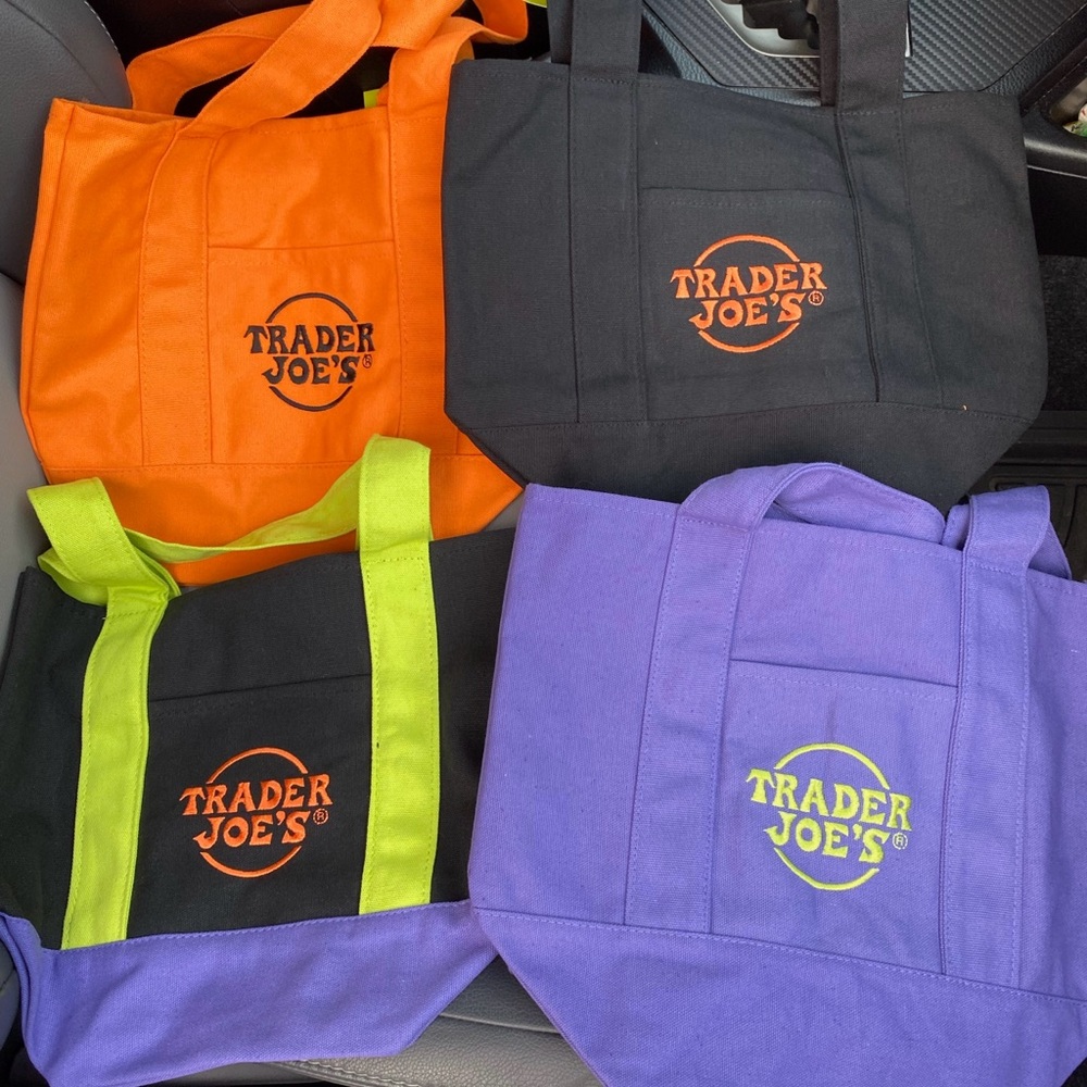Trader Joe's Halloween Tote Bag Set